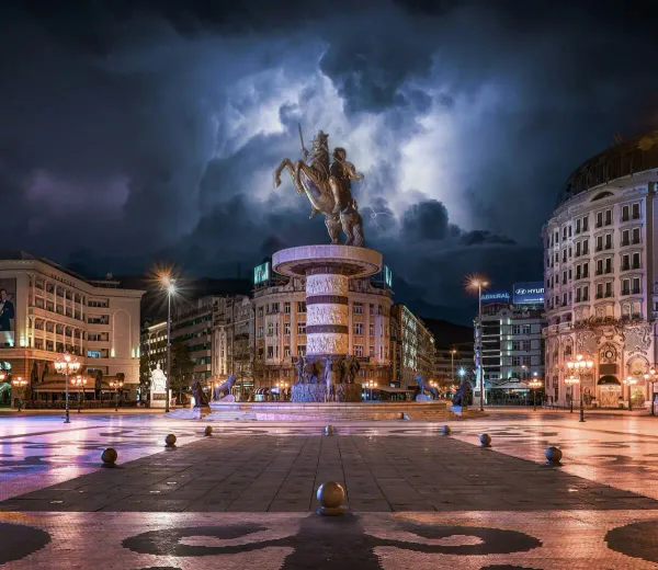 Poznaj Najlepsze Miejsca w Skopje. Macedonia Północna na Weekend